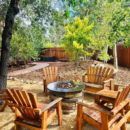Custom Single Story Cabin With Jacuzzi Pool Table & Big Game Room With Arcade Games Big Bear Lake Kültér fotó