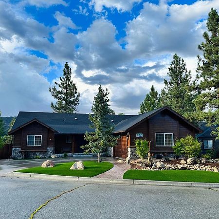 Custom Single Story Cabin With Jacuzzi Pool Table & Big Game Room With Arcade Games Big Bear Lake Kültér fotó