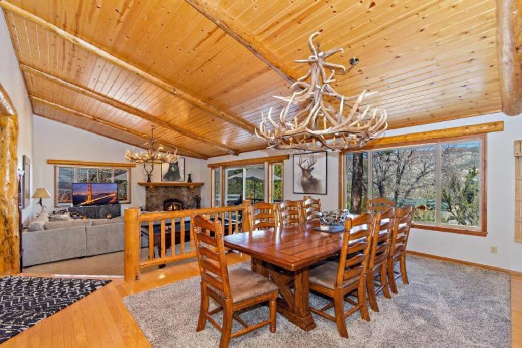 Custom Single Story Cabin With Jacuzzi Pool Table & Big Game Room With Arcade Games Big Bear Lake Kültér fotó
