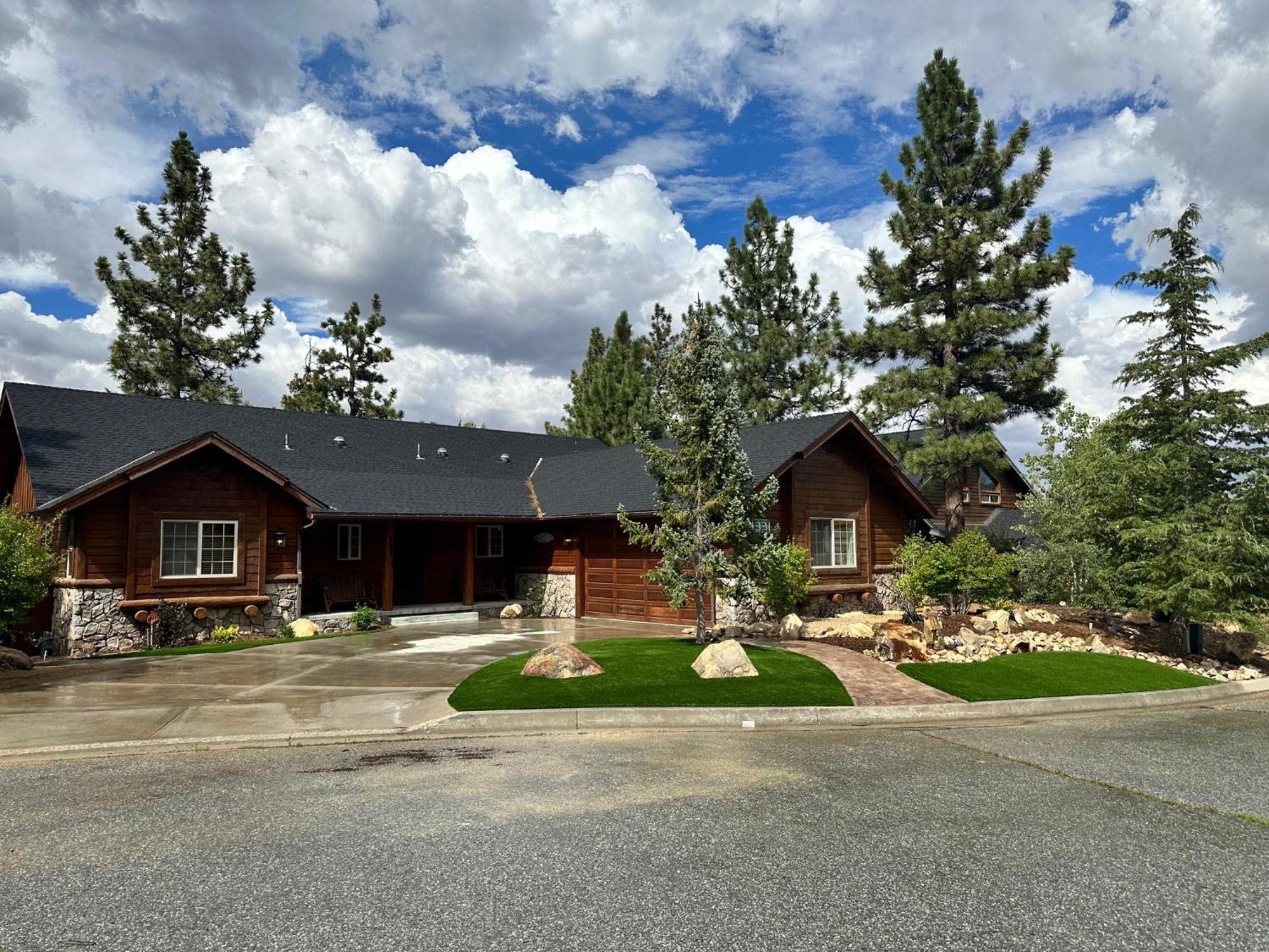 Custom Single Story Cabin With Jacuzzi Pool Table & Big Game Room With Arcade Games Big Bear Lake Kültér fotó